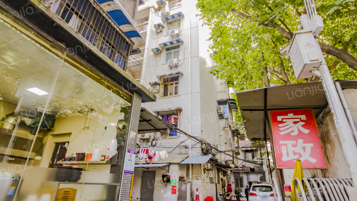 江汉北路151到153号外景图