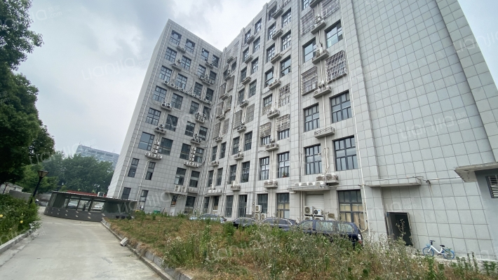 盐港大厦外景图