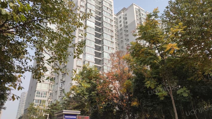 名都城小区外景图