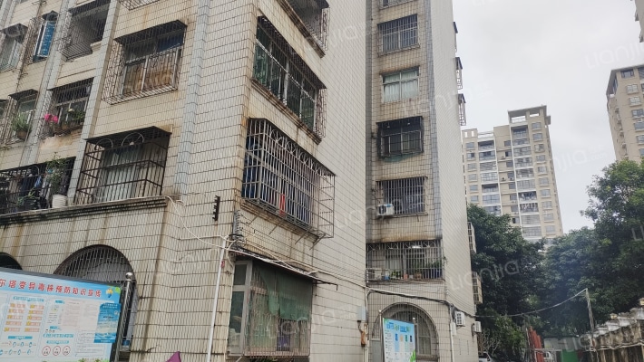 秀英区人民法院小区外景图