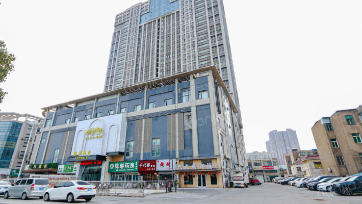 城市广场外景图