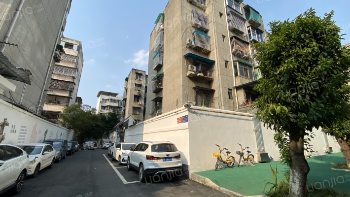 湖滨和贵居外景图