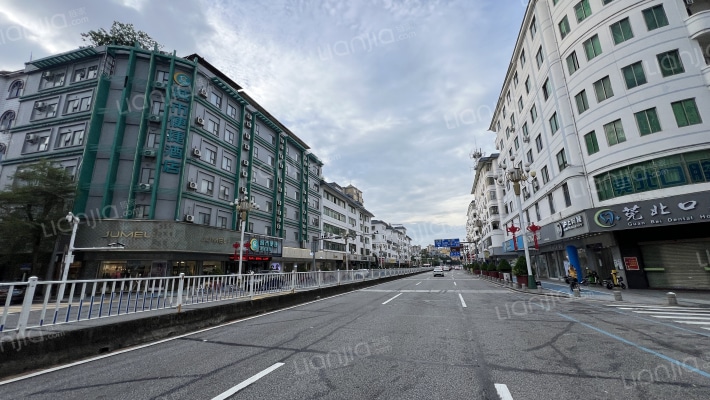 石碣镇东风南路外景图