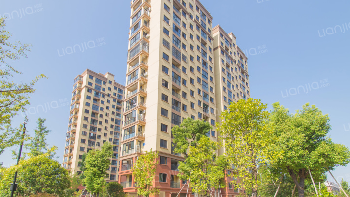 河畔家园外景图