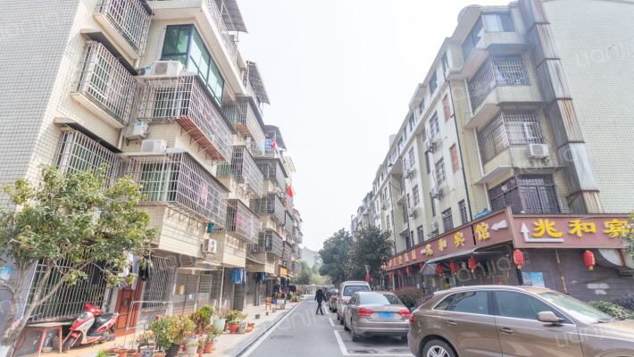 青山小区西区外景图