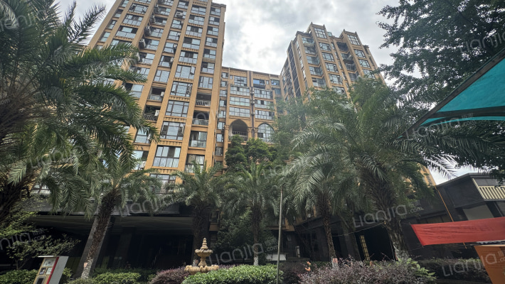 兰湾蒂钒尼外景图