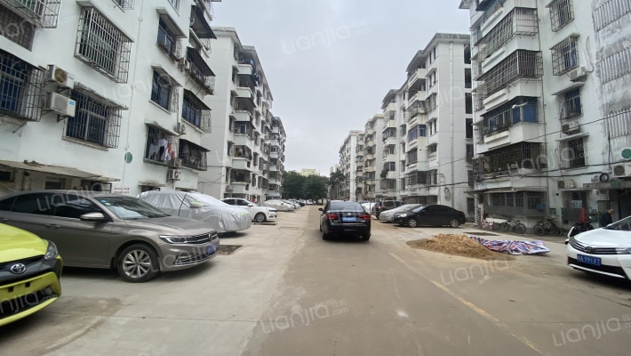 海秀干休所宿舍外景图