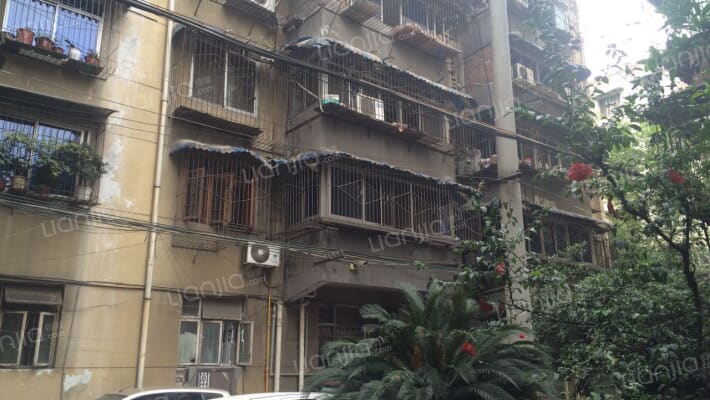 光荣市场公寓外景图