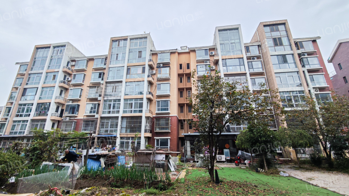 国际城百合花苑外景图