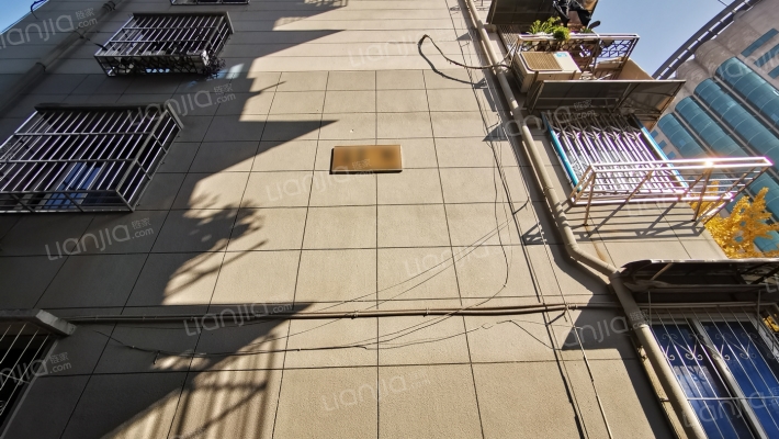 交通宿舍外景图