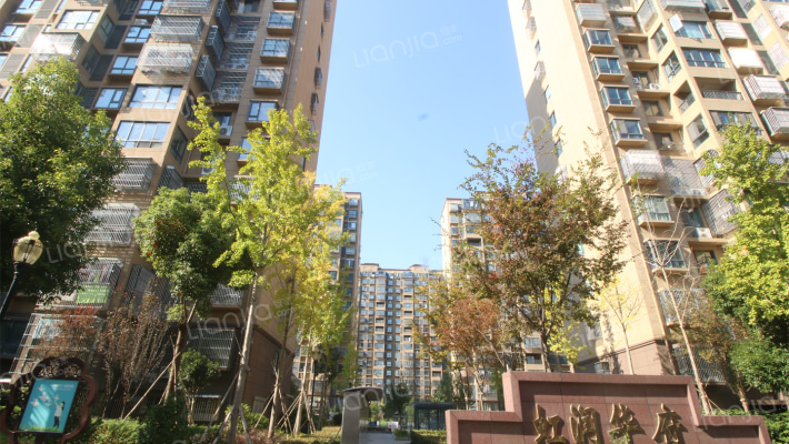 虹润华府外景图