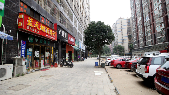 西铁馨寓外景图