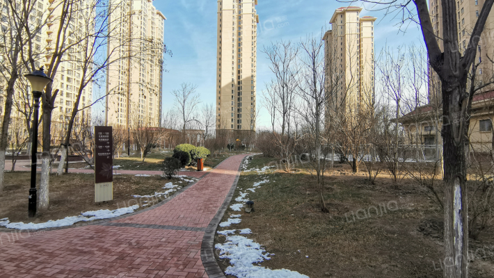 新梅江锦秀里外景图