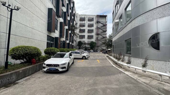 联发华美空间外景图