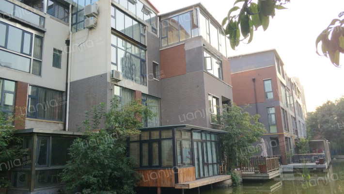 蓝郡名邸外景图