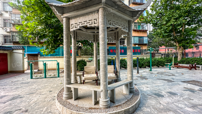 建管办家属院外景图