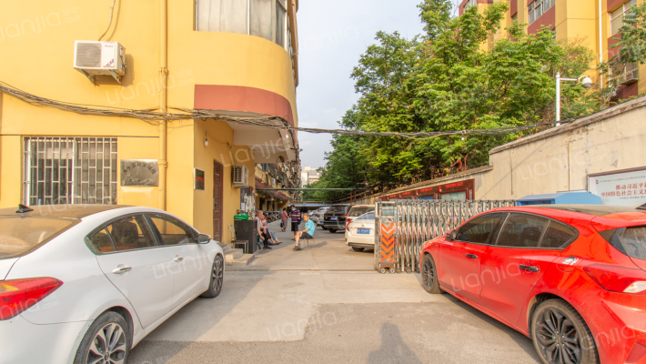 豫中监狱家属院外景图