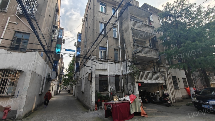 海角湾小区外景图