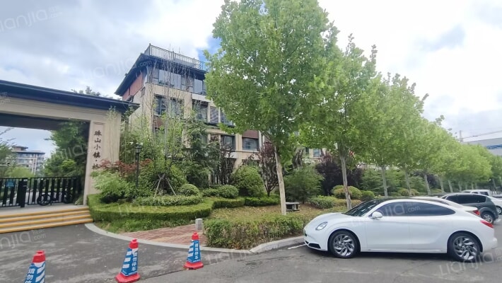 海信珠山小镇一期莱茵外景图