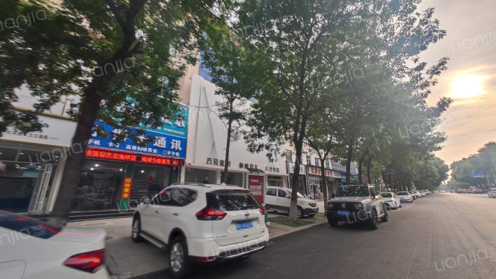 城关镇体育场商贸楼外景图