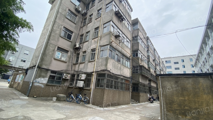 盐城技师学院南校区教师公寓外景图