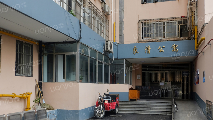 良清公寓外景图