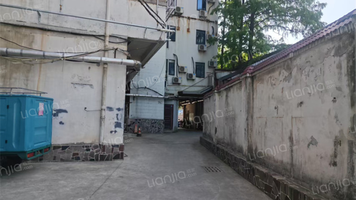 集贤南路240号外景图