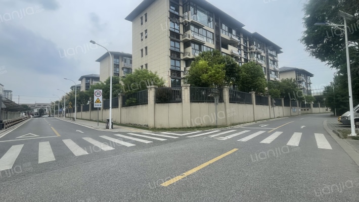 常熟翠湖雅居外景图