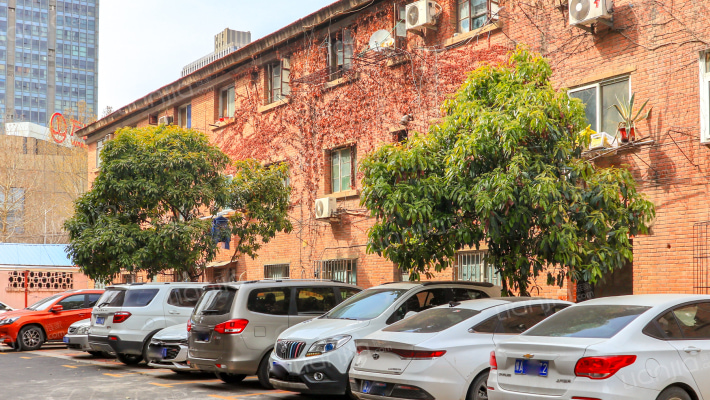 三磨研究所家属院外景图