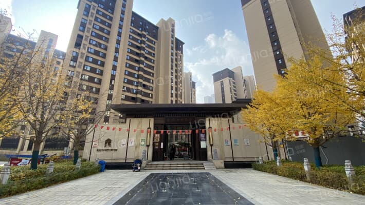 金辉中央云著外景图