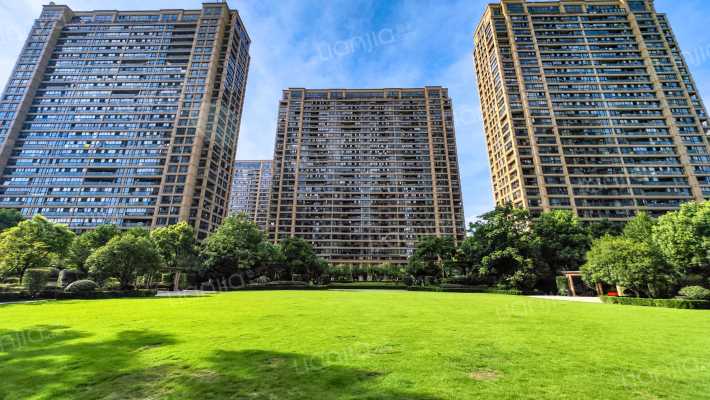 绿城玉兰花园外景图