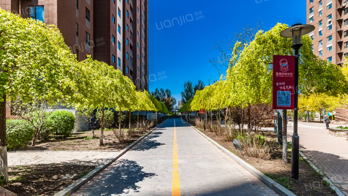 富騰天下城外景图