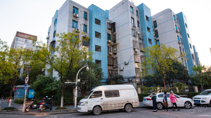 裕园公寓外景图