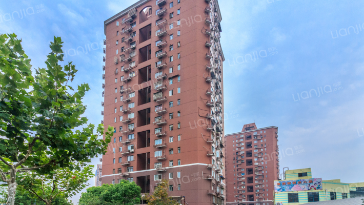 中桥大楼外景图