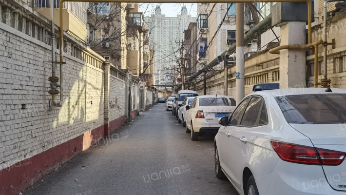 烟酒宿舍外景图