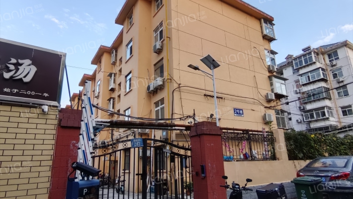 泰华街243号外景图