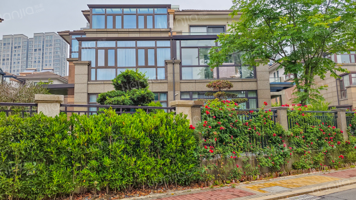 中房西郊庄园南区外景图