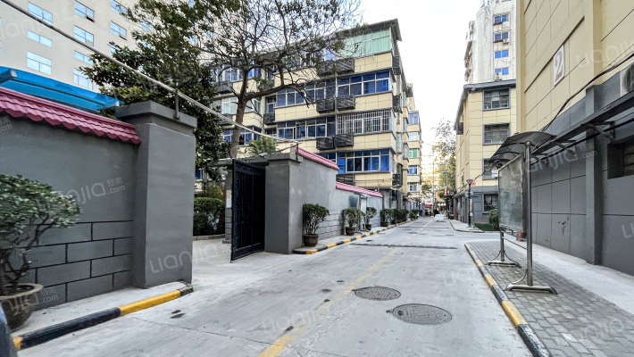 陕西省外贸公司家属院外景图