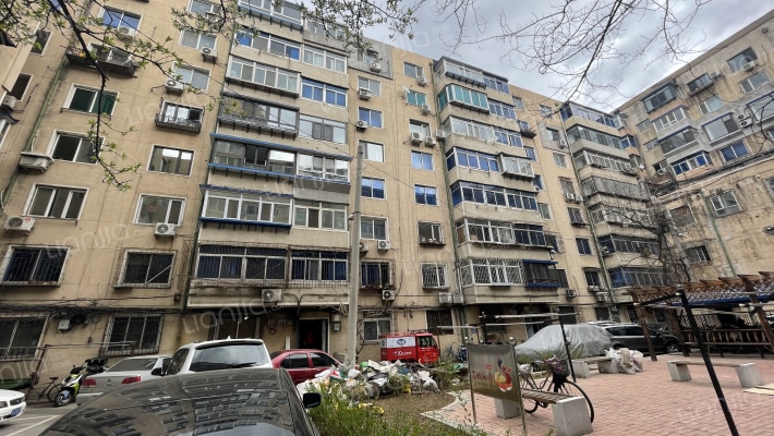 什字小区外景图