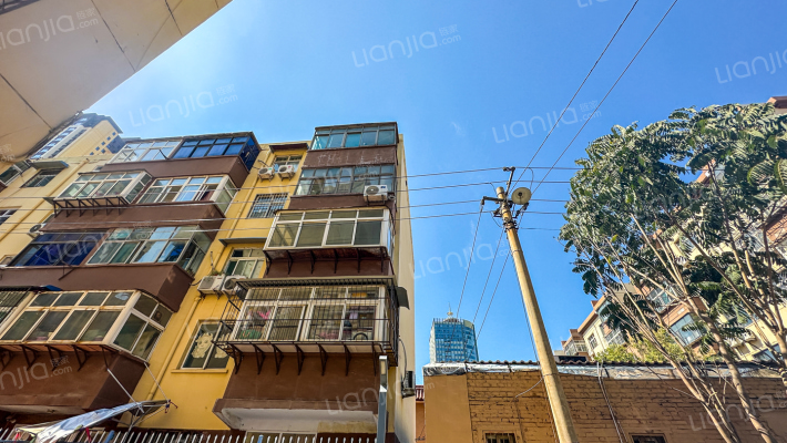 铁西北大街11号钢铁厂楼外景图