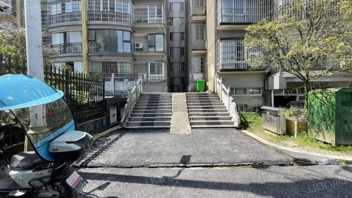 园林鑫城外景图
