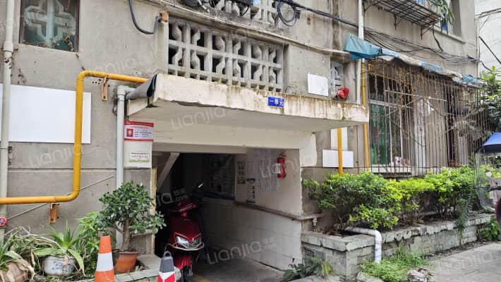 妇幼保健院家属院外景图