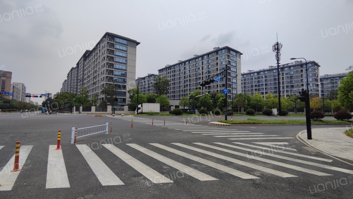 新希望美的长粼府外景图