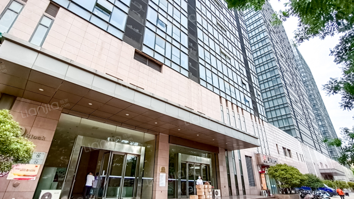 裕鸿国际外景图