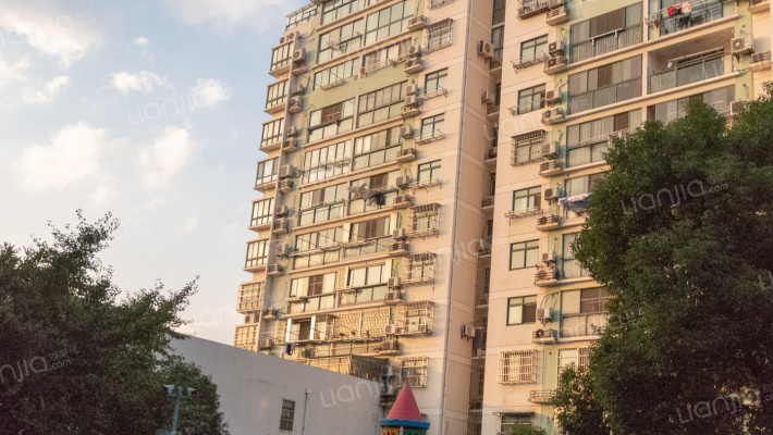 棕榈泉山庄外景图