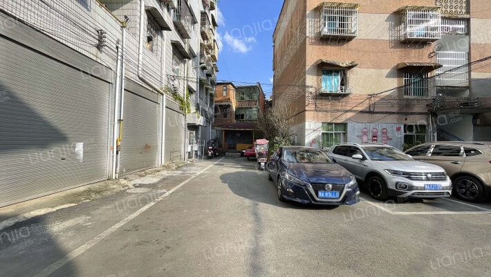 清镇物资局小区外景图