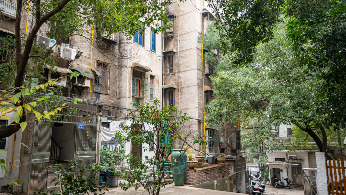 原广播电视学校宿舍外景图