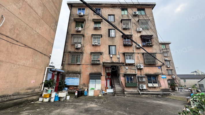 供销社集资楼外景图