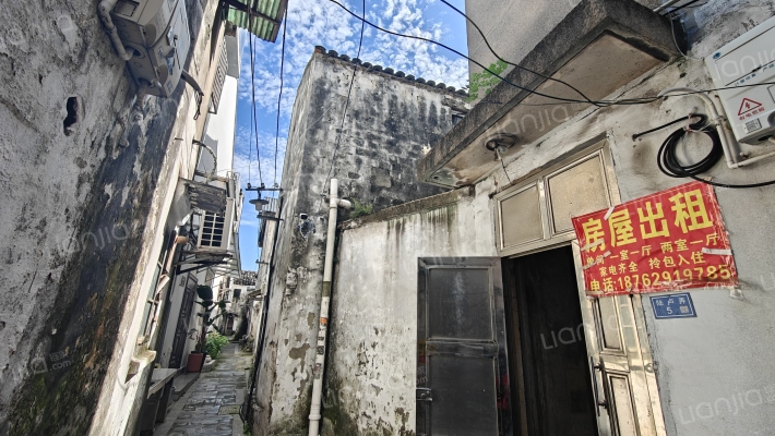 陆卢弄外景图