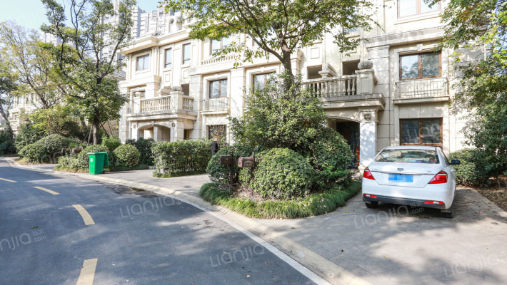 绿地别墅一期香颂公馆外景图